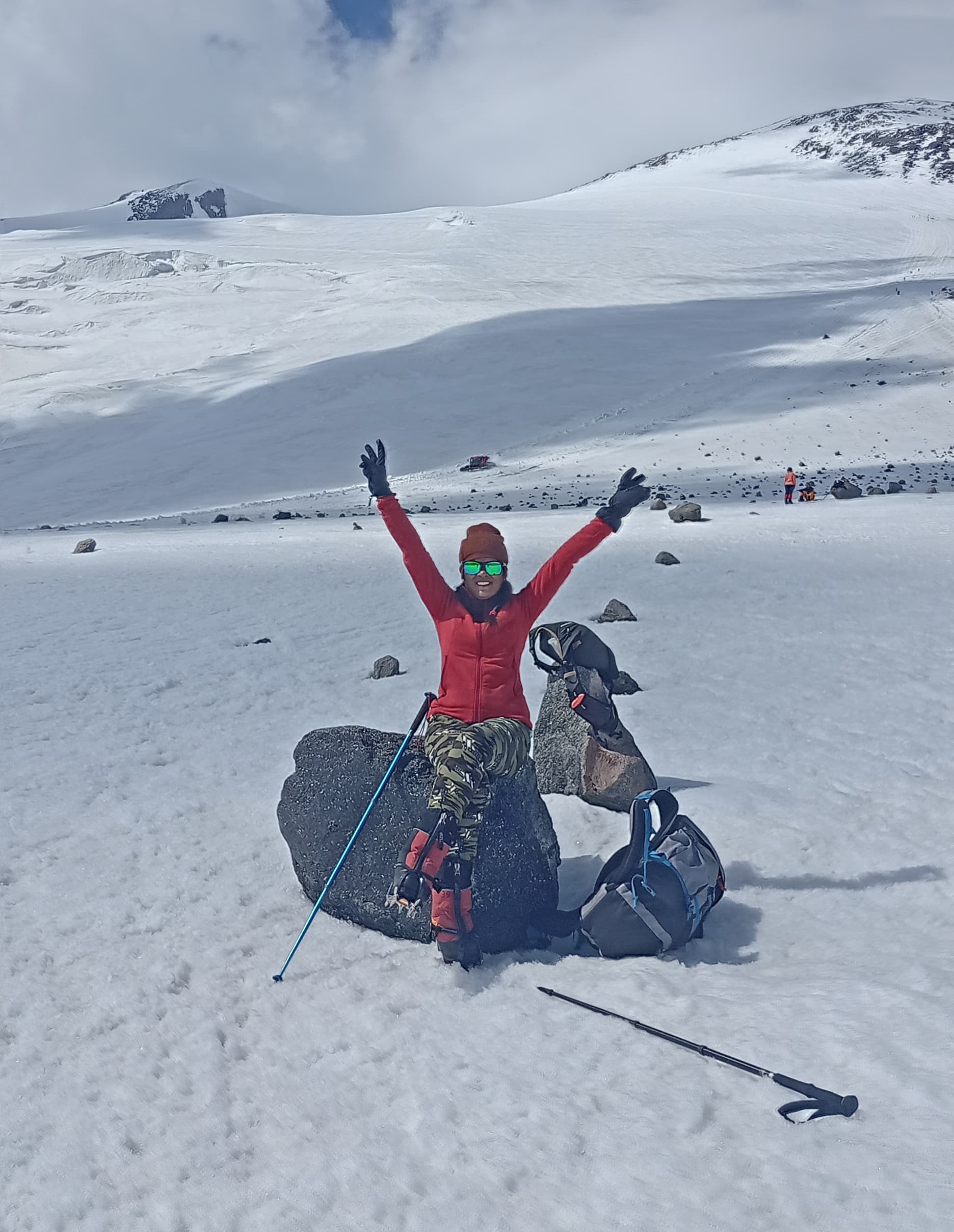 Dr Manisha Sonawane — Founder of SisterRoam, International Mountaineer, Kilimanjaro, Elbrus